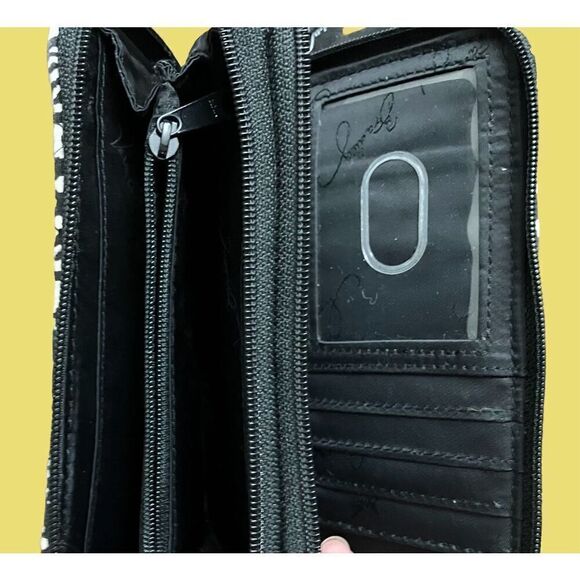 Vera Bradley-3 great Vera Bags / Fantastic Condition - Picture 6 of 7